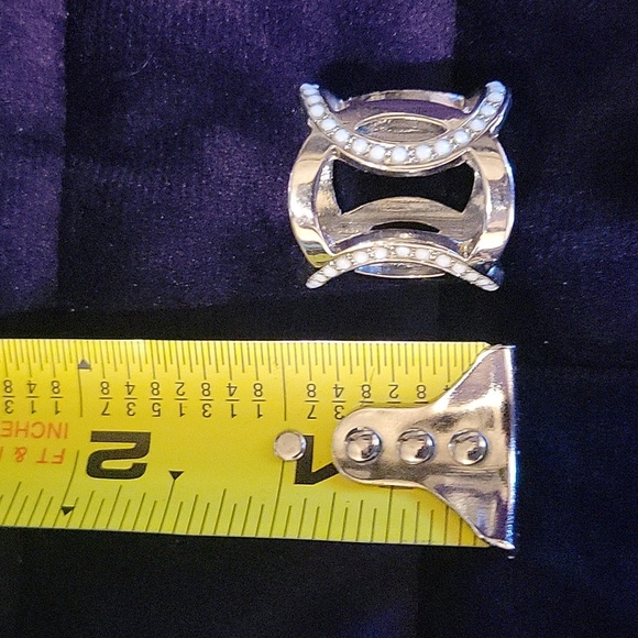 Elegant Silver Chunky Women's Ring - Picture 6 of 7